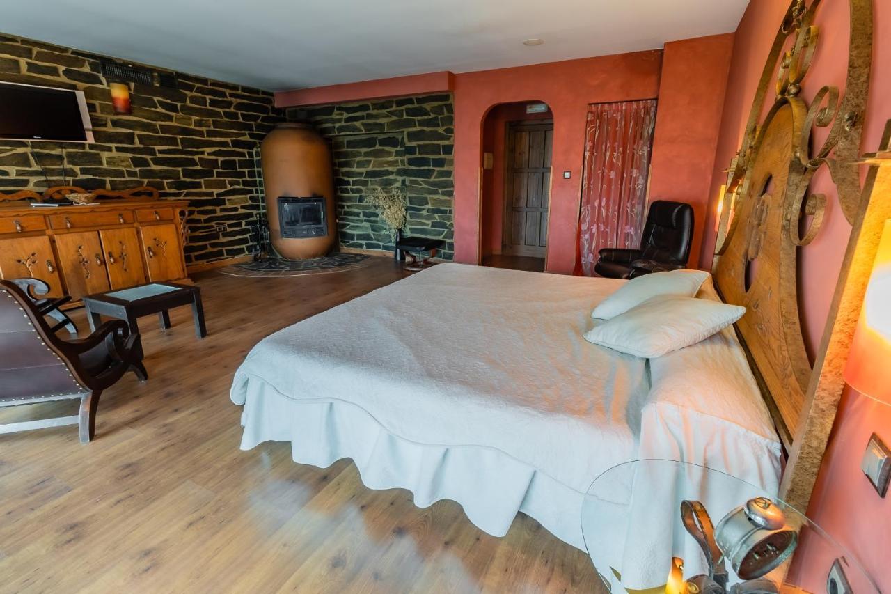 Hotel Rural El Labriego By Vivere Stays Plasenzuela Eksteriør billede